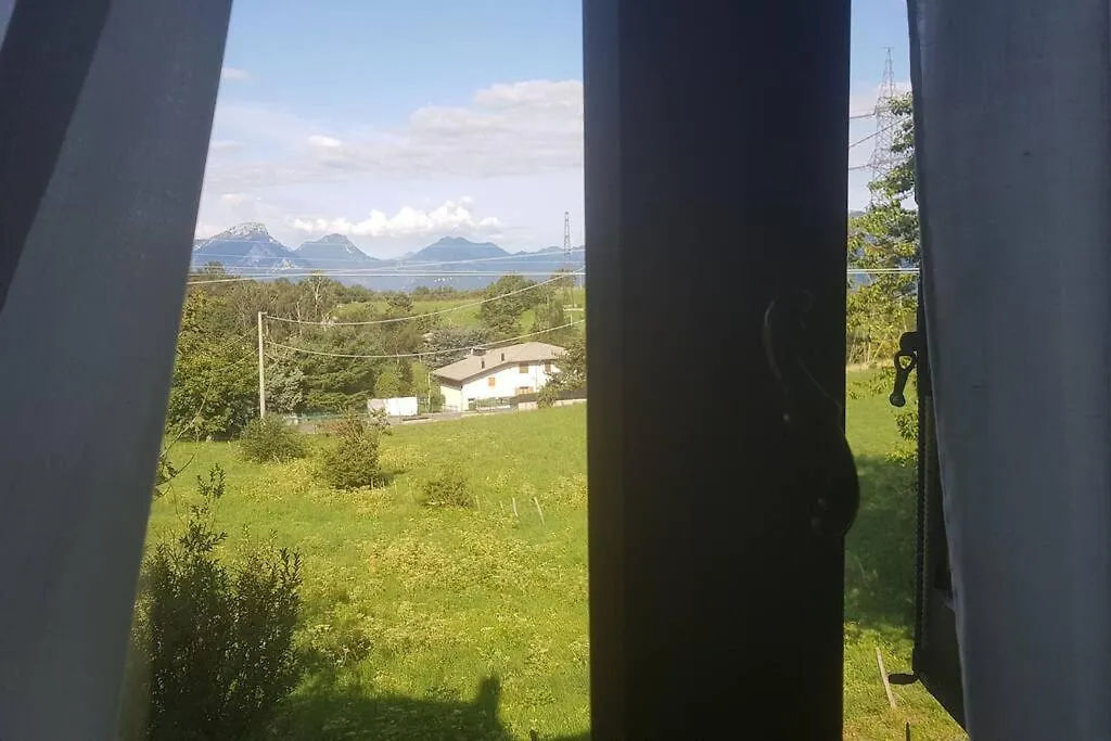 Villa Prada Beauty Through Pastures And Lake Garda 布伦佐内堡