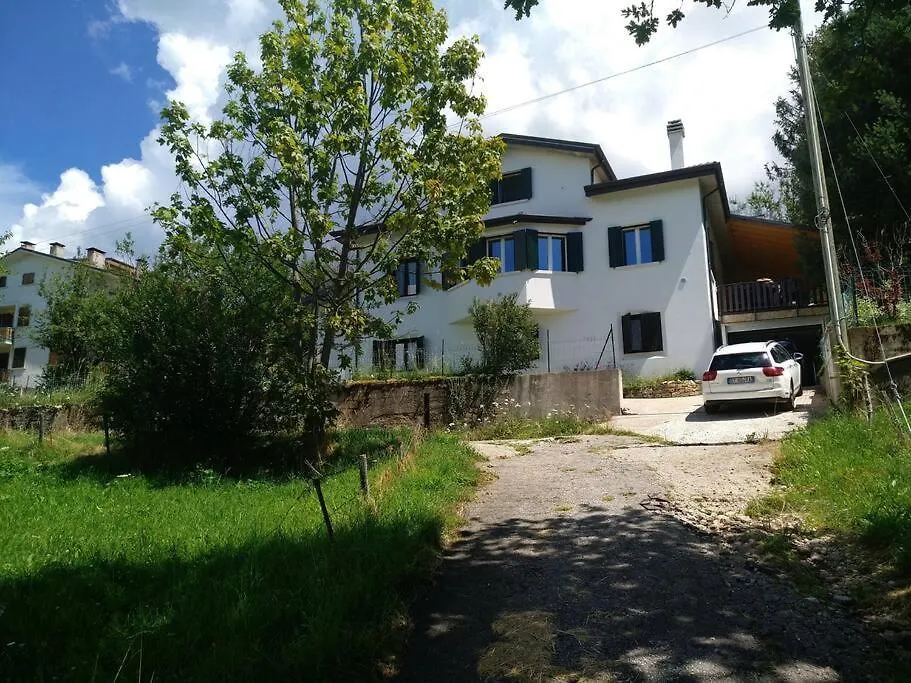 Villa Prada Beauty Through Pastures And Lake Garda 布伦佐内堡 意大利