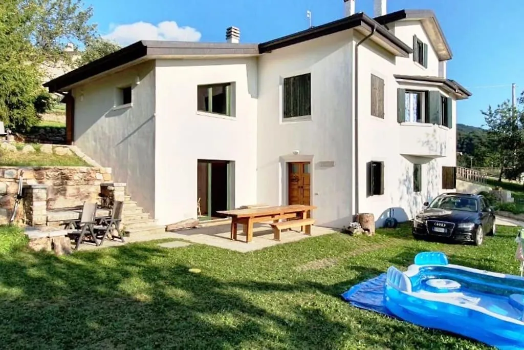 Villa Prada Beauty Through Pastures And Lake Garda 布伦佐内堡