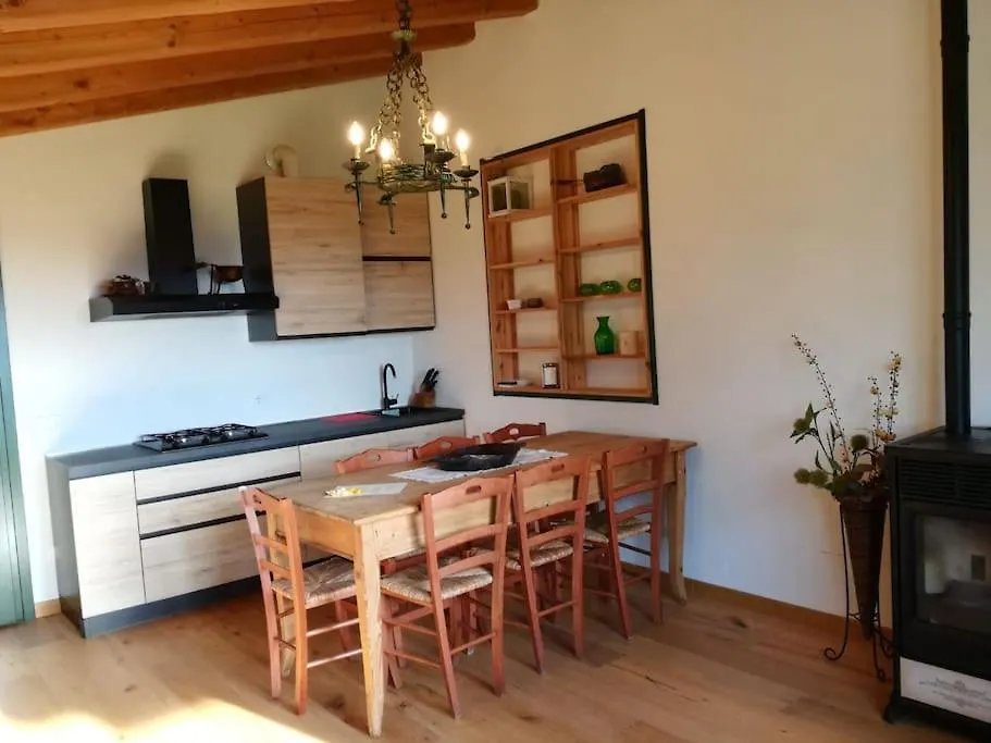 Villa Prada Beauty Through Pastures And Lake Garda 布伦佐内堡