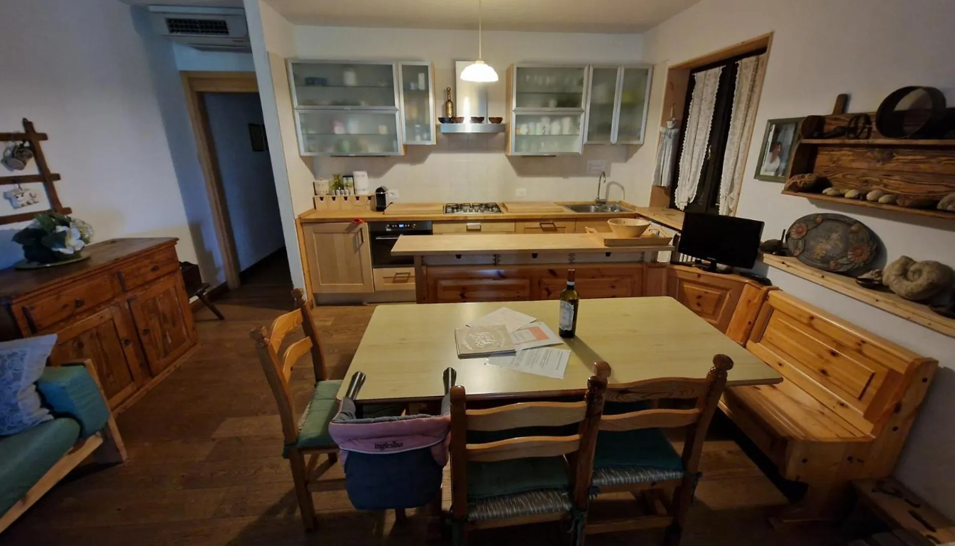 Villa Prada Beauty Through Pastures And Lake Garda 布伦佐内堡